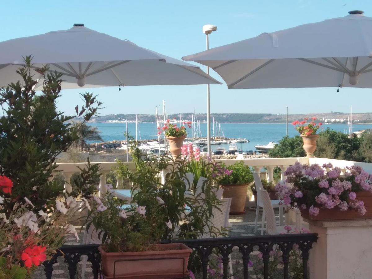 Bed and Breakfast Antico Palazzo Spinola à Gallipoli Extérieur photo