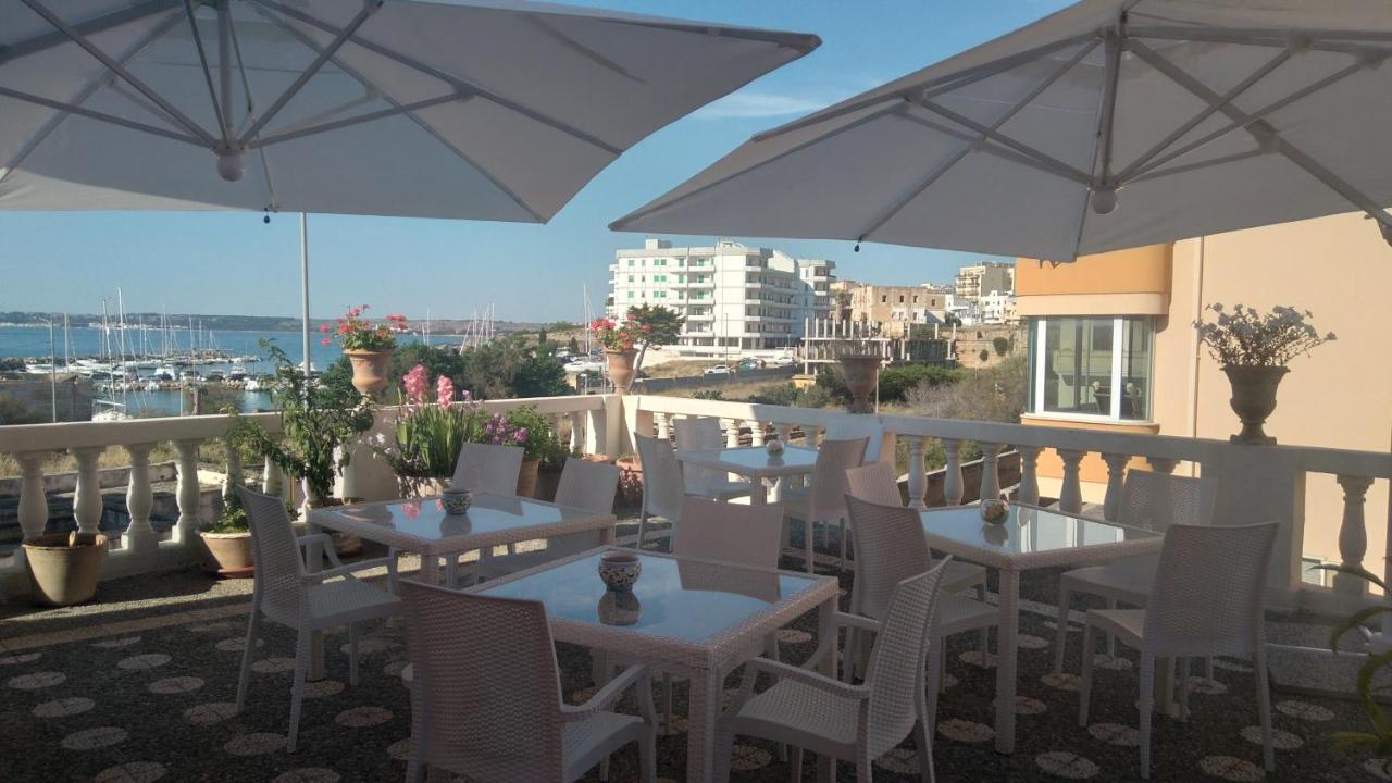 Bed and Breakfast Antico Palazzo Spinola à Gallipoli Extérieur photo