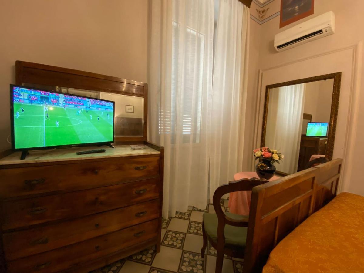 Bed and Breakfast Antico Palazzo Spinola à Gallipoli Extérieur photo