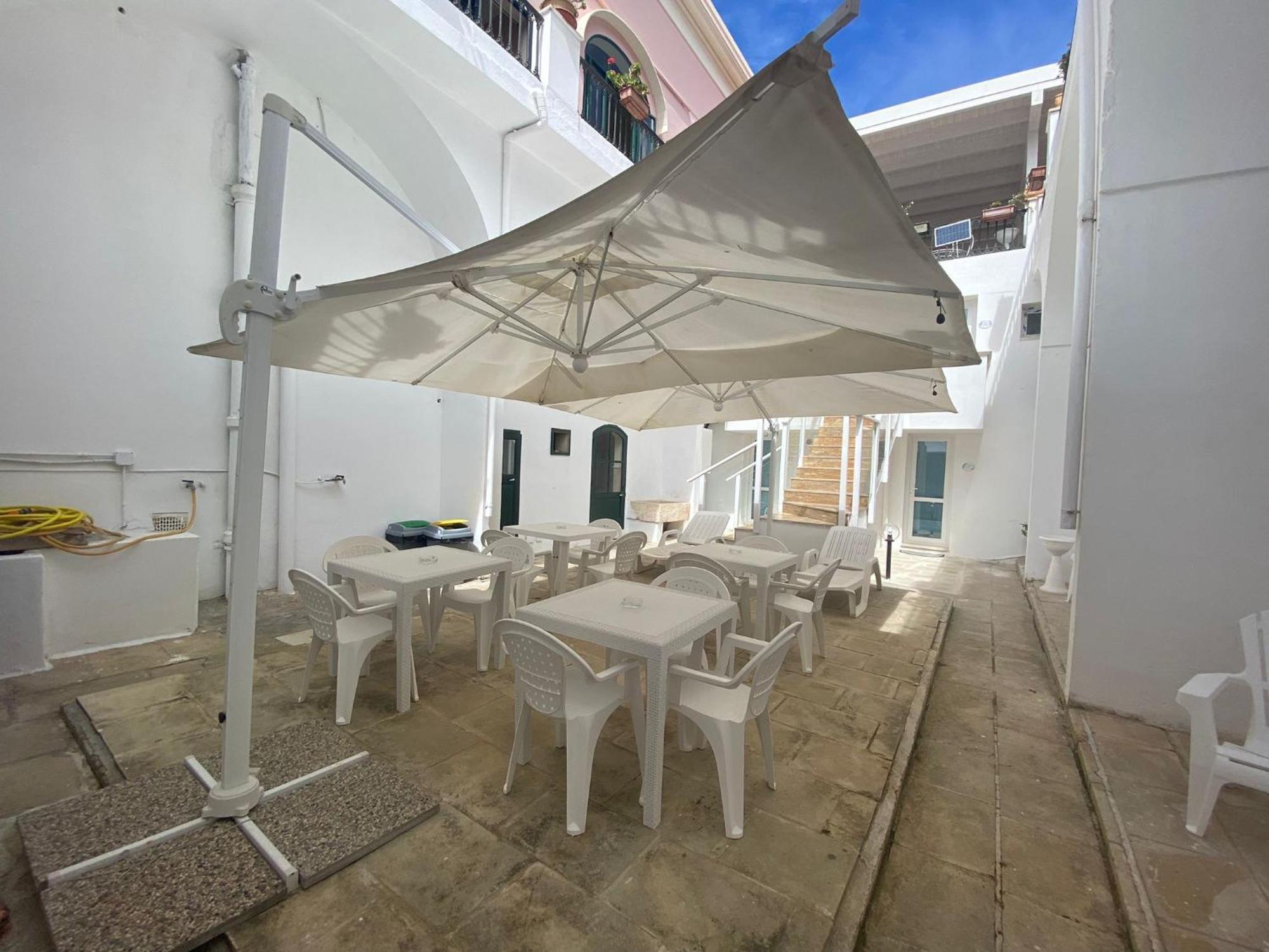 Bed and Breakfast Antico Palazzo Spinola à Gallipoli Extérieur photo