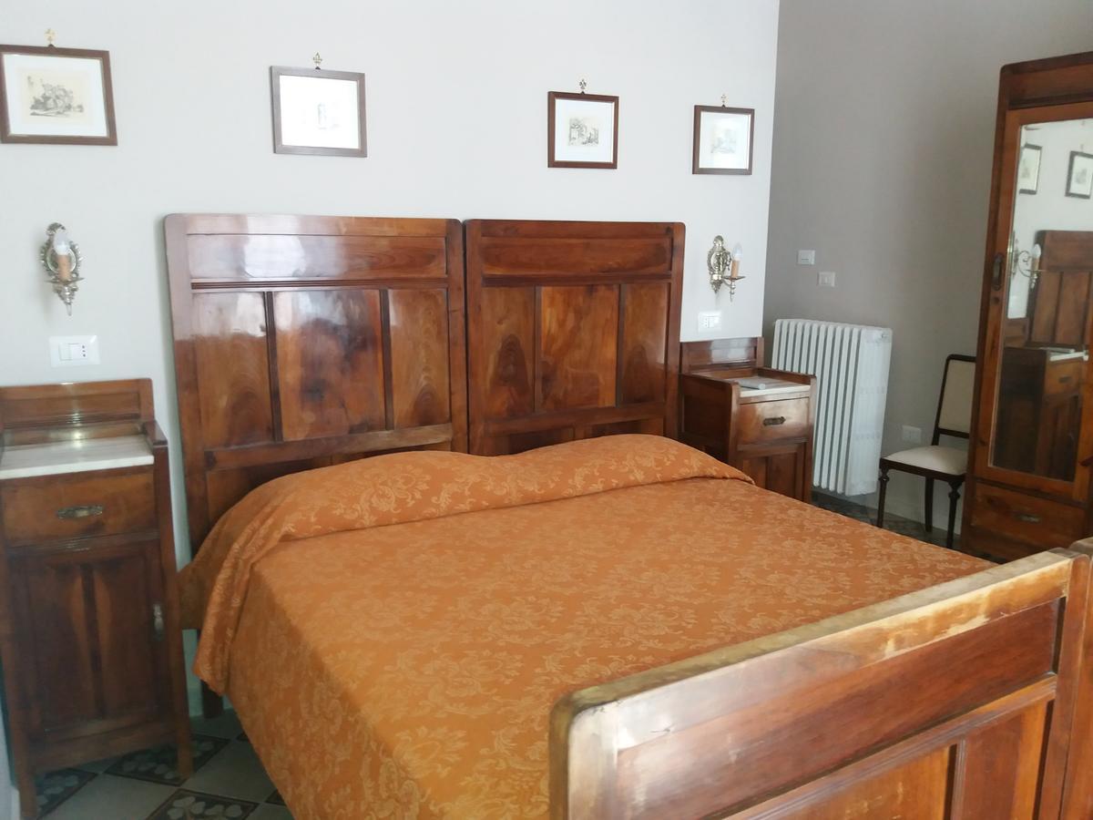 Bed and Breakfast Antico Palazzo Spinola à Gallipoli Extérieur photo