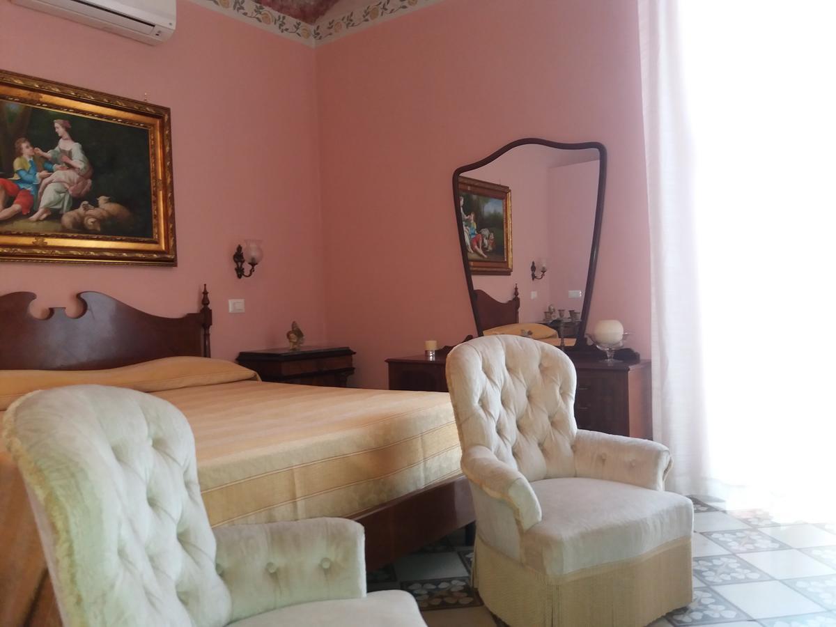 Bed and Breakfast Antico Palazzo Spinola à Gallipoli Extérieur photo