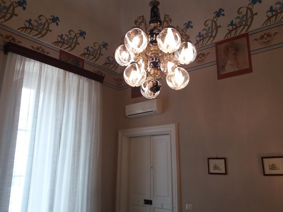 Bed and Breakfast Antico Palazzo Spinola à Gallipoli Extérieur photo