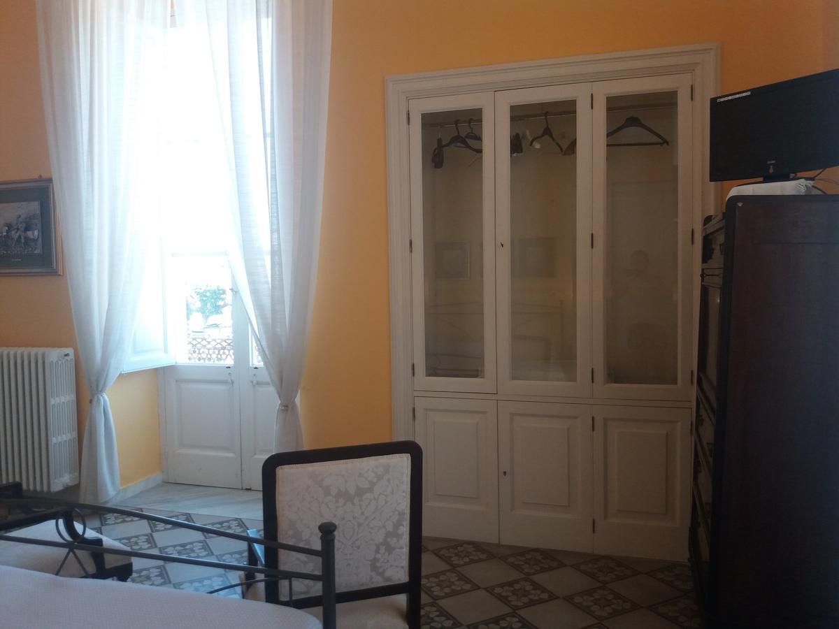 Bed and Breakfast Antico Palazzo Spinola à Gallipoli Extérieur photo