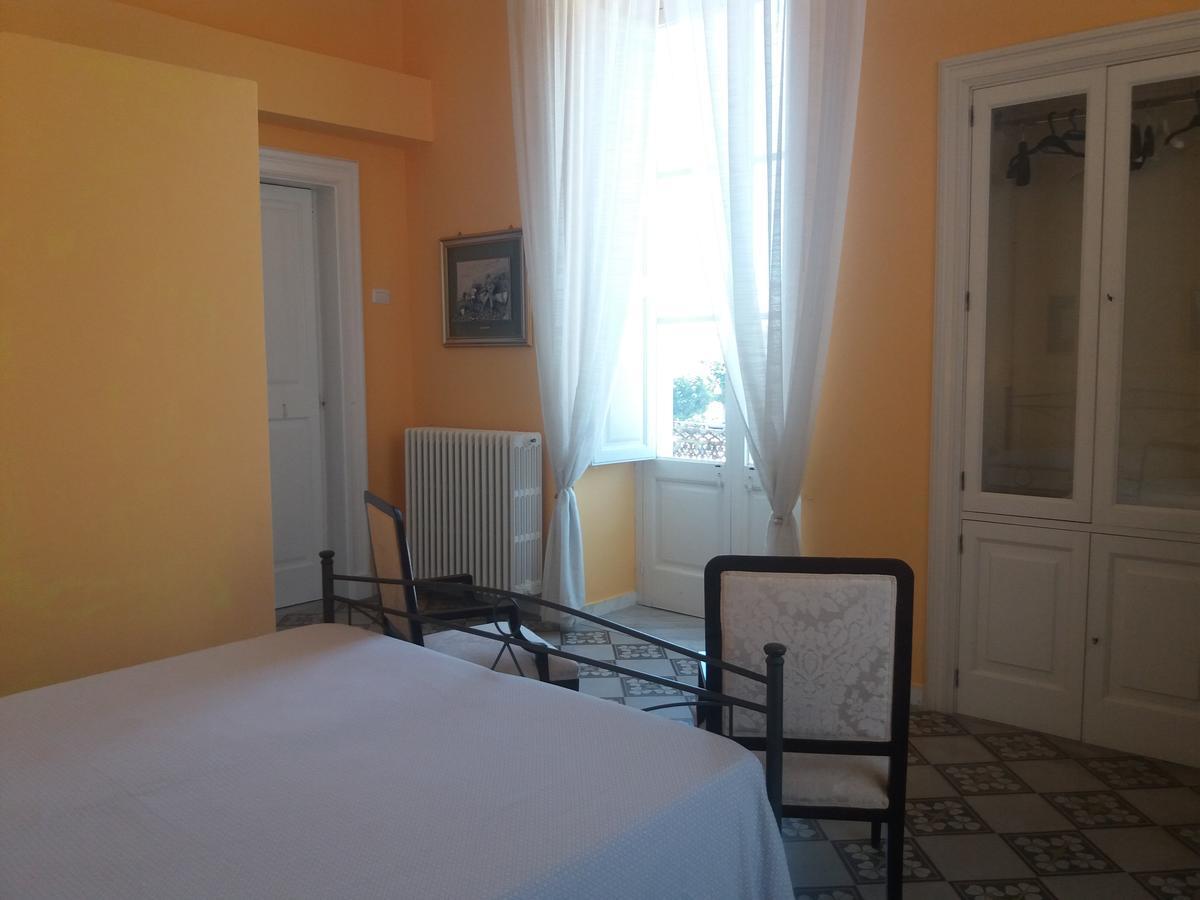 Bed and Breakfast Antico Palazzo Spinola à Gallipoli Extérieur photo
