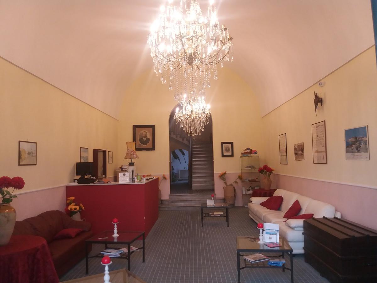 Bed and Breakfast Antico Palazzo Spinola à Gallipoli Extérieur photo