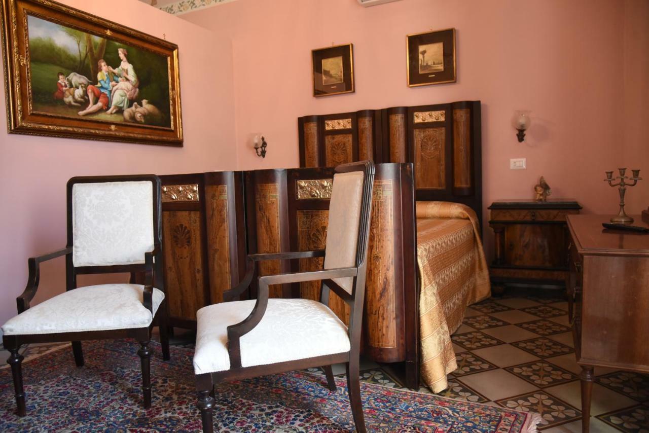 Bed and Breakfast Antico Palazzo Spinola à Gallipoli Extérieur photo