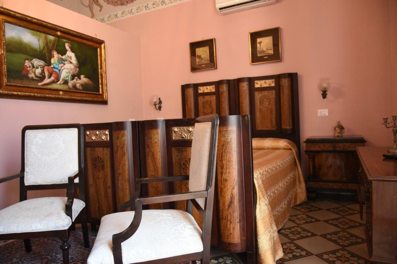 Bed and Breakfast Antico Palazzo Spinola à Gallipoli Extérieur photo