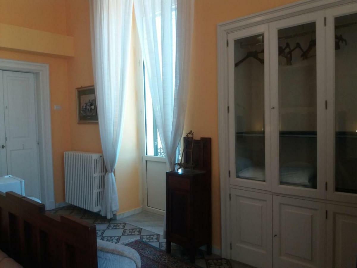 Bed and Breakfast Antico Palazzo Spinola à Gallipoli Extérieur photo