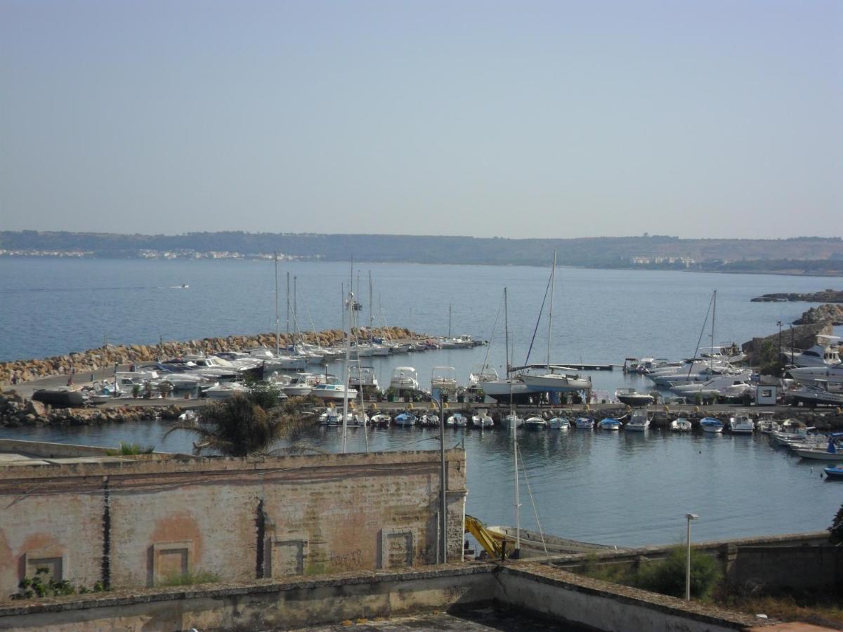 Bed and Breakfast Antico Palazzo Spinola à Gallipoli Extérieur photo